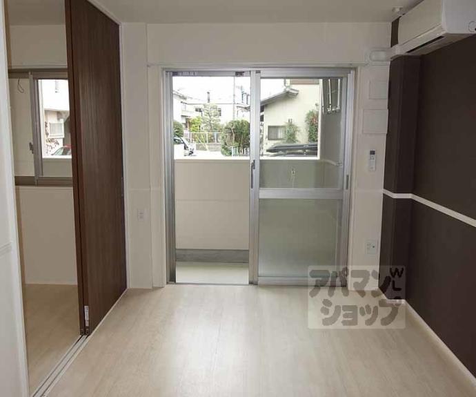 【エルヴィータ長岡】間取