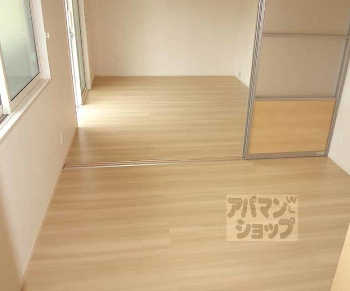 【ラ　カーザセレーナ】間取