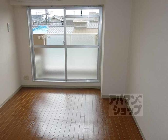 【ＮＯ－ＳＩＤＥ】間取