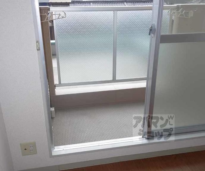 【ＮＯ－ＳＩＤＥ】間取