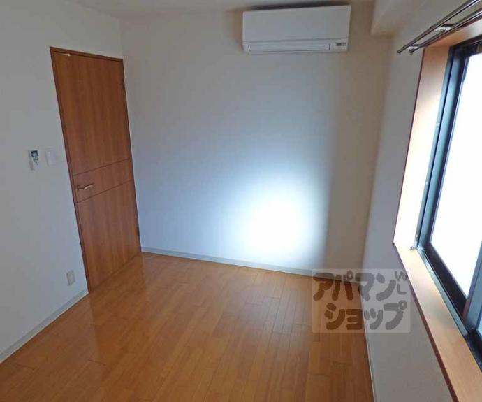 【ＣＡＬＭ三条通り】間取