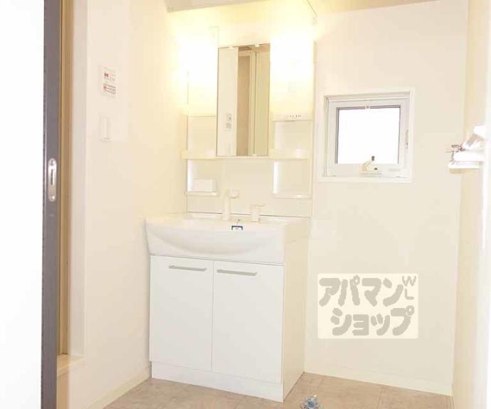 【オヴェスト　アロッジオ】間取