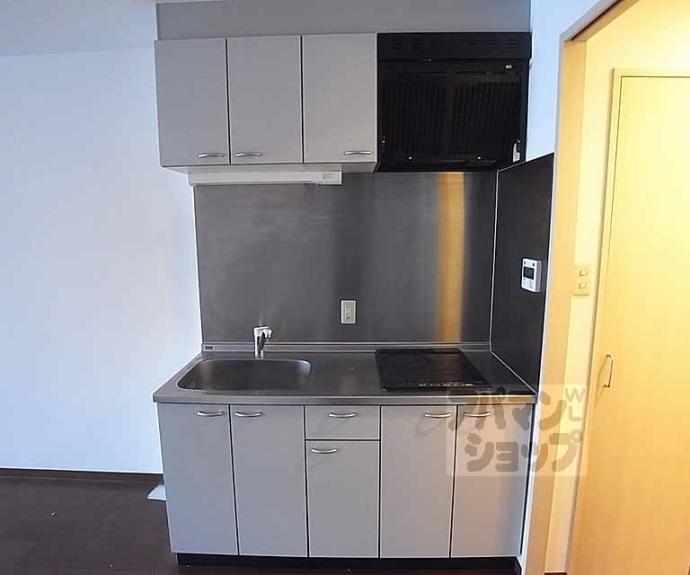 【アヴィ四条】間取