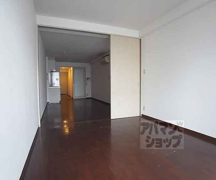 【アヴィ四条】間取