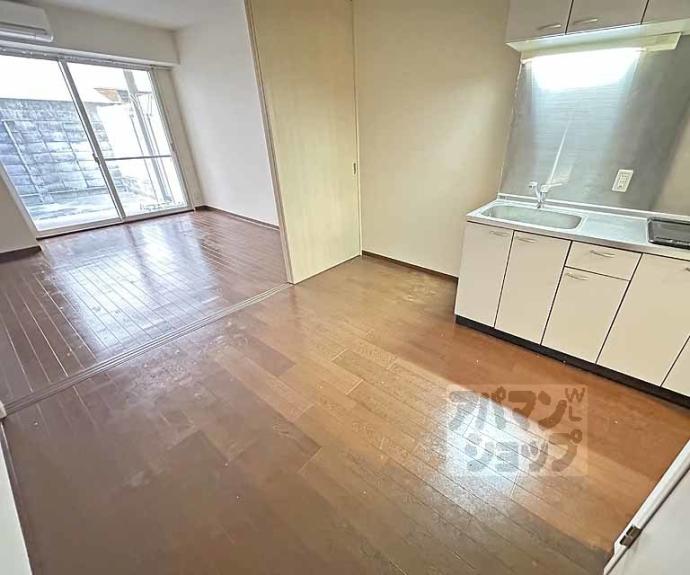 【アヴィ四条】間取