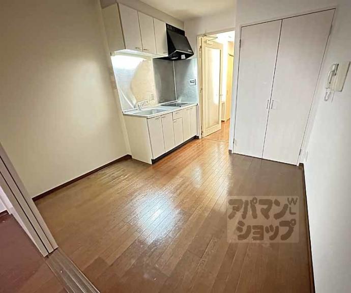 【アヴィ四条】間取