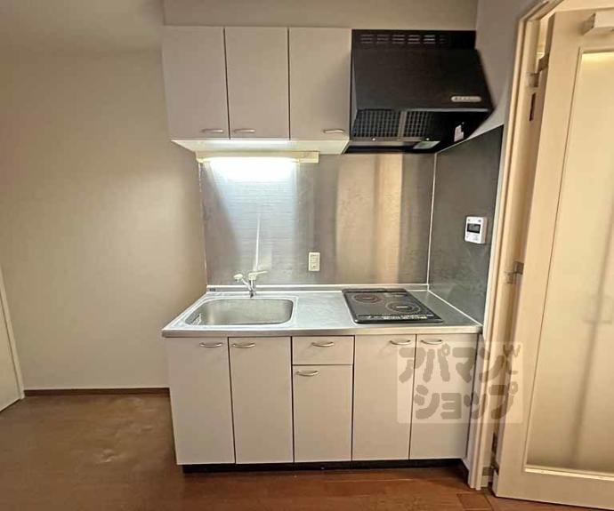 【アヴィ四条】間取