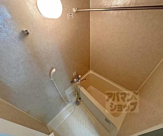 【アヴィ四条】間取