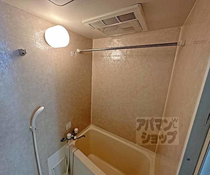 【アヴィ四条】間取