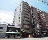 菊岡家 弁財天館