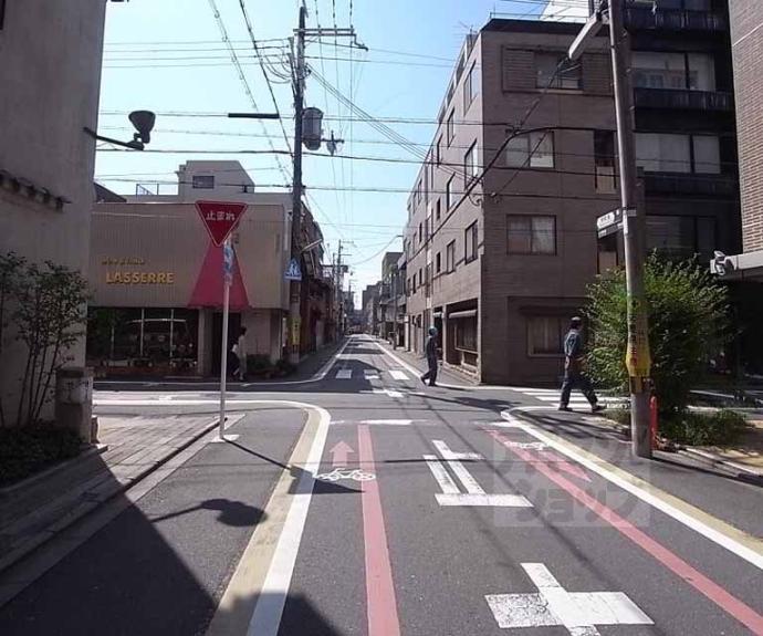 【ｓｉｘ　ｂｉｊｏｕｘ　堺町六角】間取