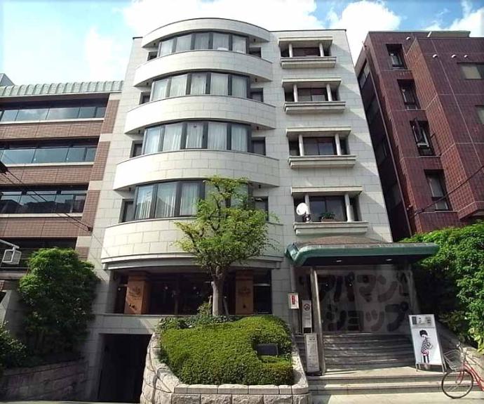 【ＫＢコンフォート三条】間取