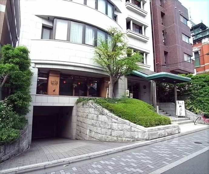 【ＫＢコンフォート三条】間取
