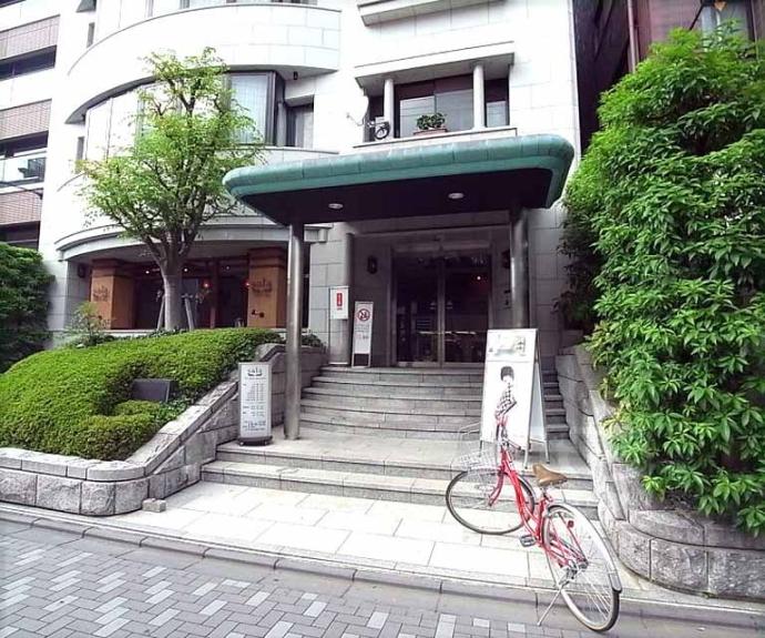 【ＫＢコンフォート三条】間取