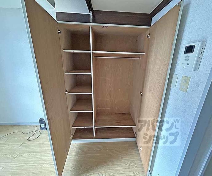 【ヤングヴィレッジ河原町】間取