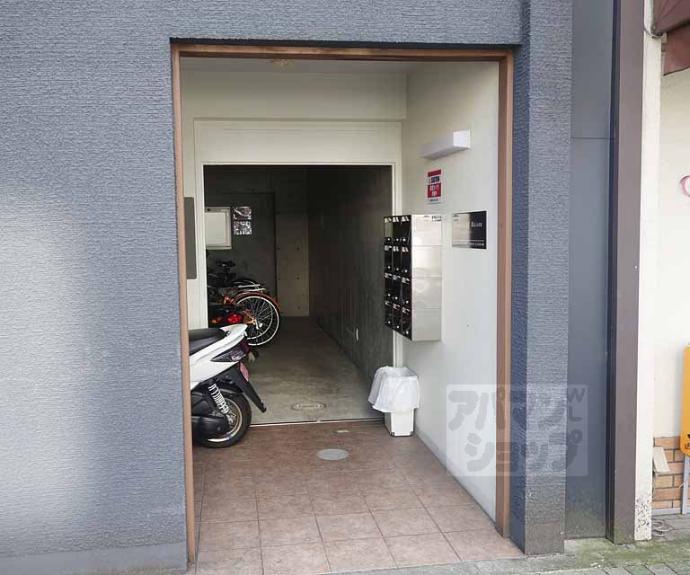 【七条西大路メゾン】間取