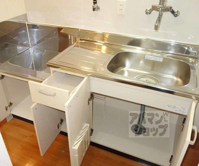 【七条西大路メゾン】間取