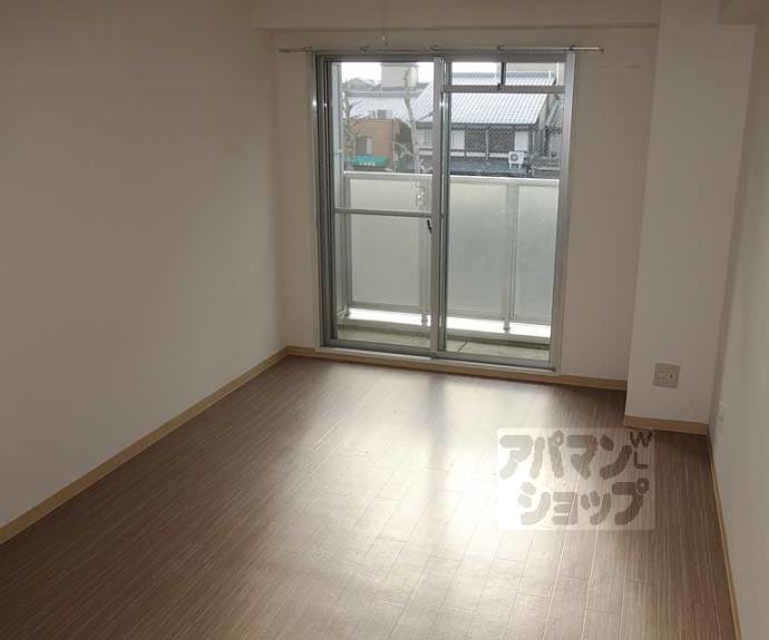 【ＫＯＧＡ　ＦＬＡＴⅡ】間取