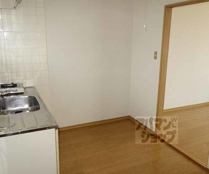 【第2ヌヴェールハイツ】間取