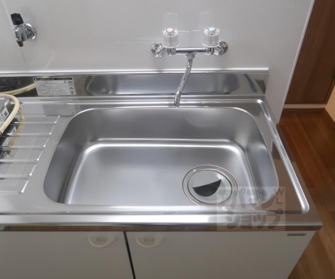 【ヌヴェールハイツ】