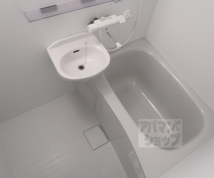 【ヌヴェールハイツ】