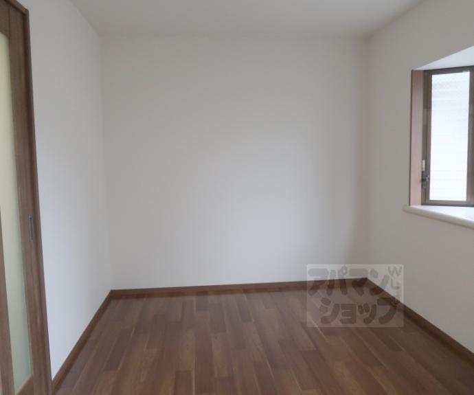 【ヌヴェールハイツ】