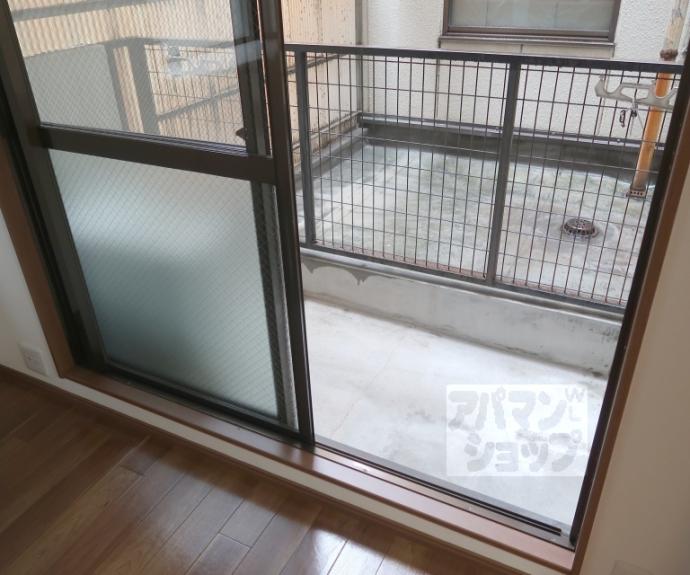 【ヌヴェールハイツ】