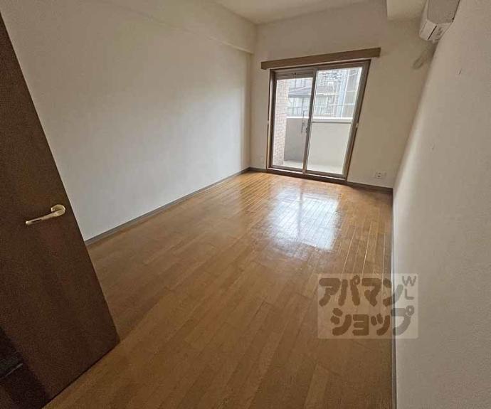 【ベラジオ烏丸三条】間取