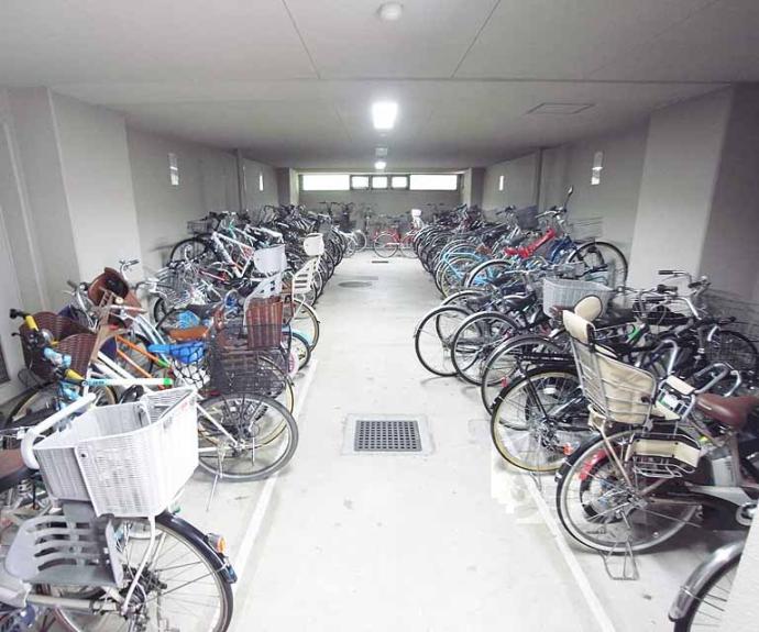 【グランドメゾン伏見桃山】