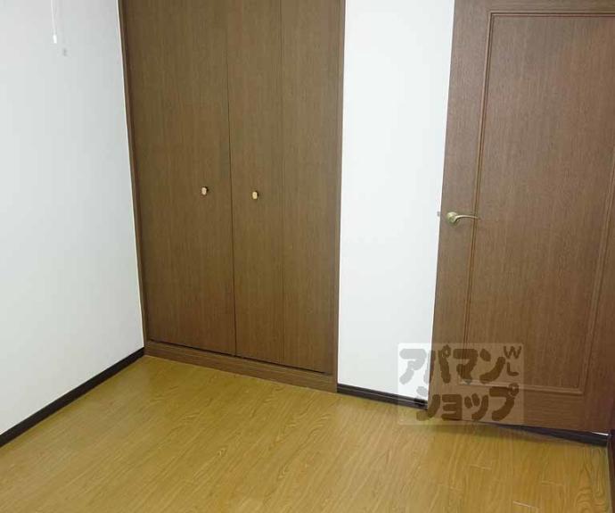 【デルフィ西大路】間取