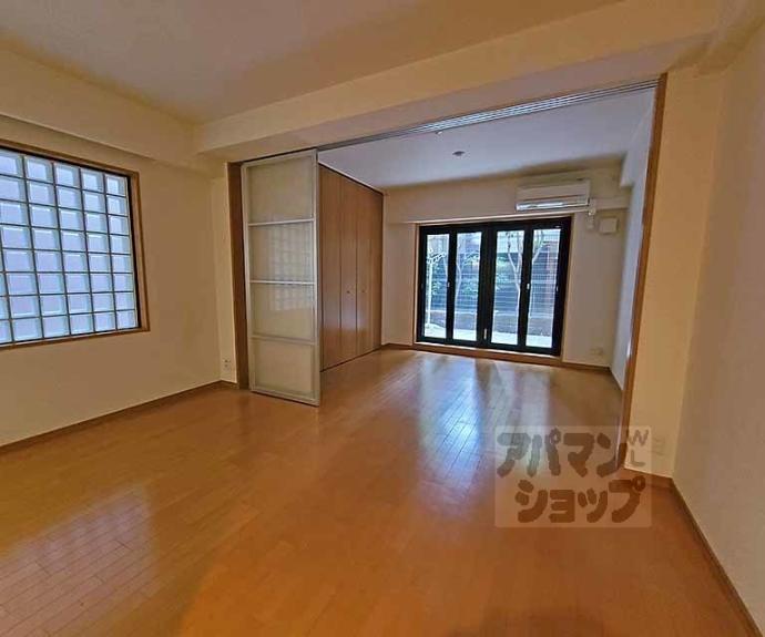 【リーガル京都東本願寺前】間取