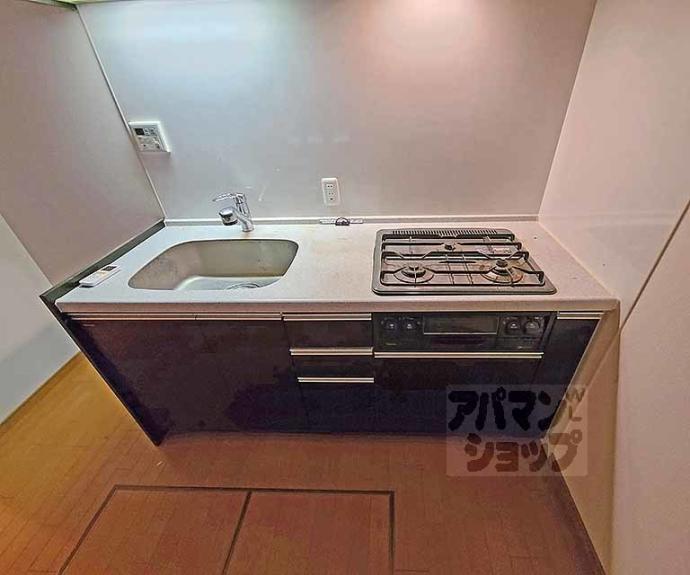 【リーガル京都東本願寺前】間取