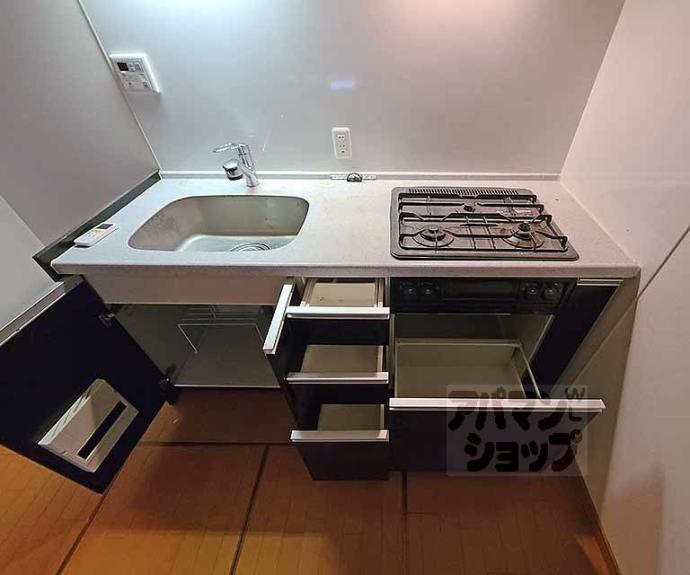 【リーガル京都東本願寺前】間取