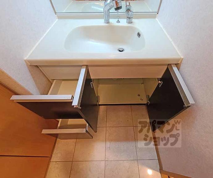 【リーガル京都東本願寺前】間取