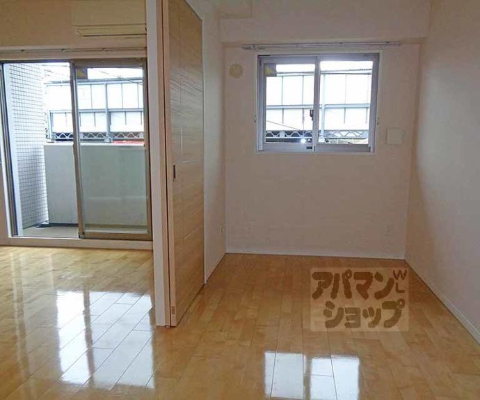 【ソレイユ深草】間取