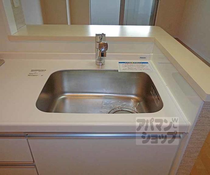 【ソレイユ深草】間取