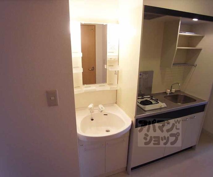 【ＨＩＲＯ　ＭＯＭＯＹＡＭＡ】間取