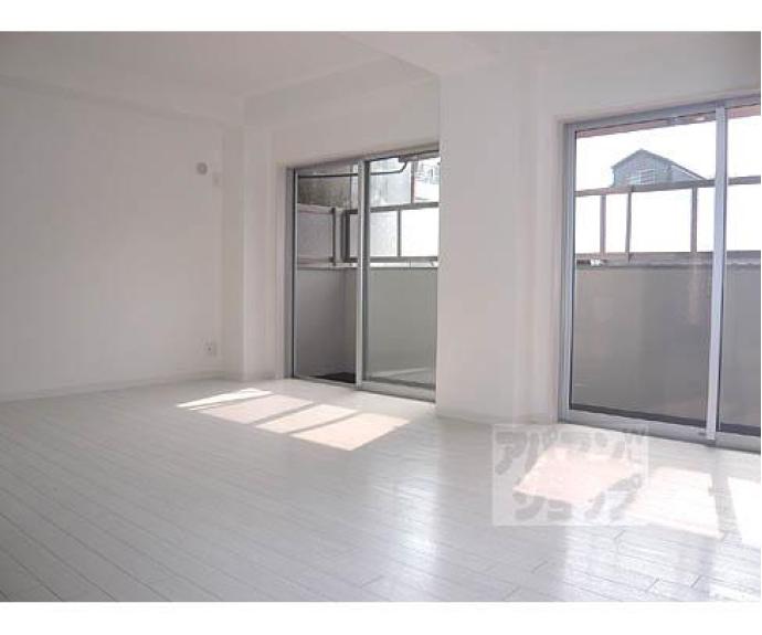 【ノースサイド西大路】間取