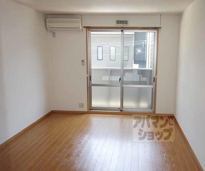 【ヴィラカンファーツリー】間取