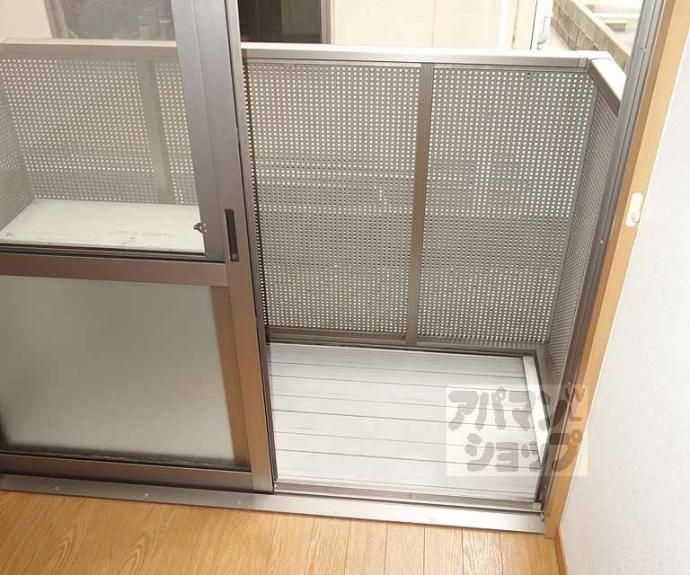 【ヴィラカンファーツリー】間取