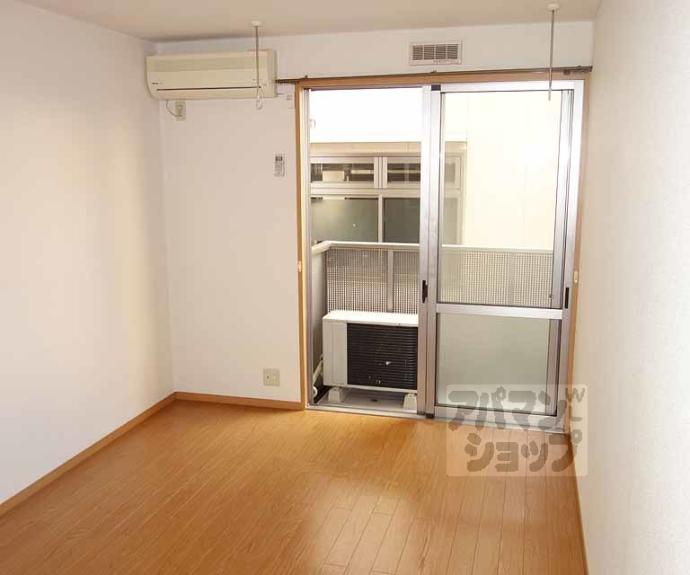 【ヴィラカンファーツリー】間取