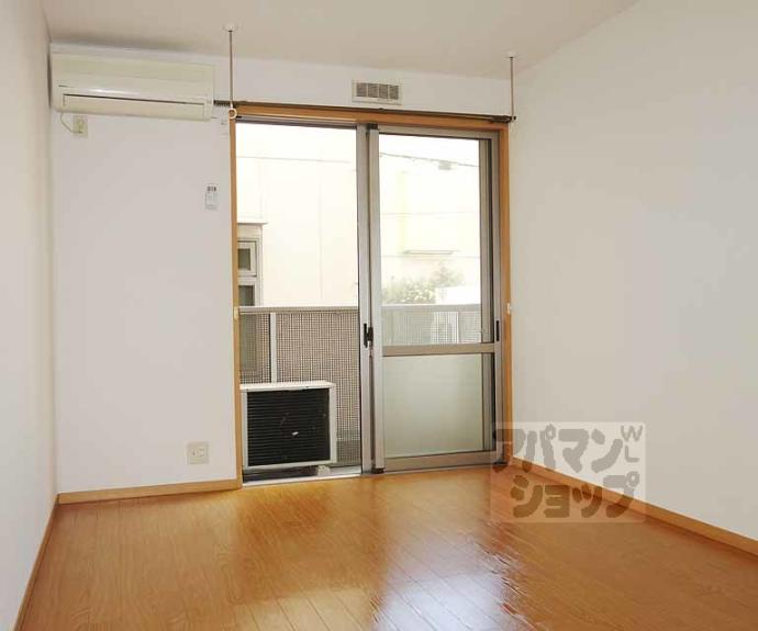 【ヴィラカンファーツリー】間取