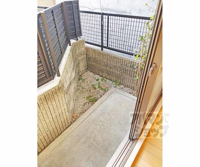 【プチ・シャトー伏見】間取