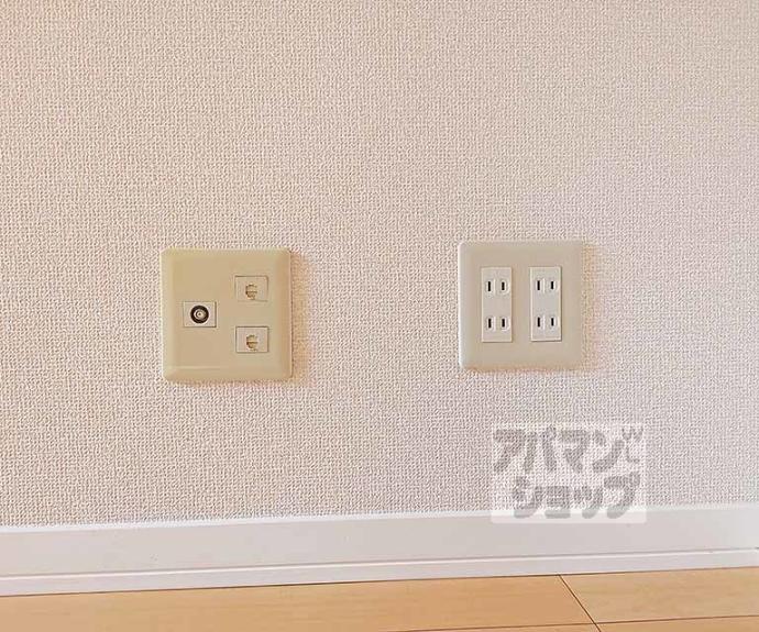 【プチ・シャトー伏見】間取