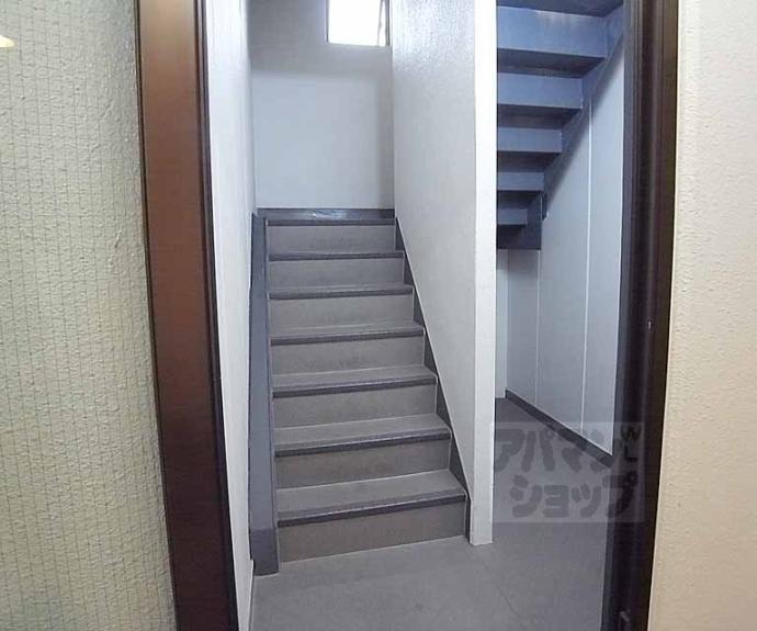 【りりぱっと桃山】間取