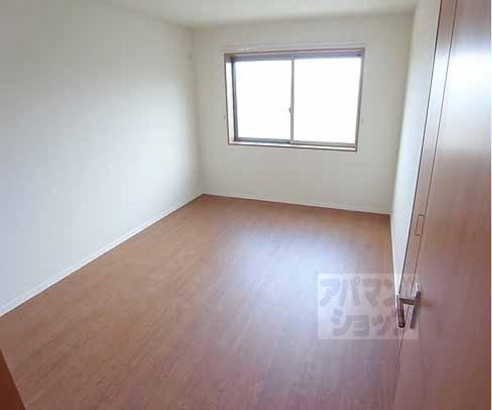 【シャーメゾン伏見桂川】間取