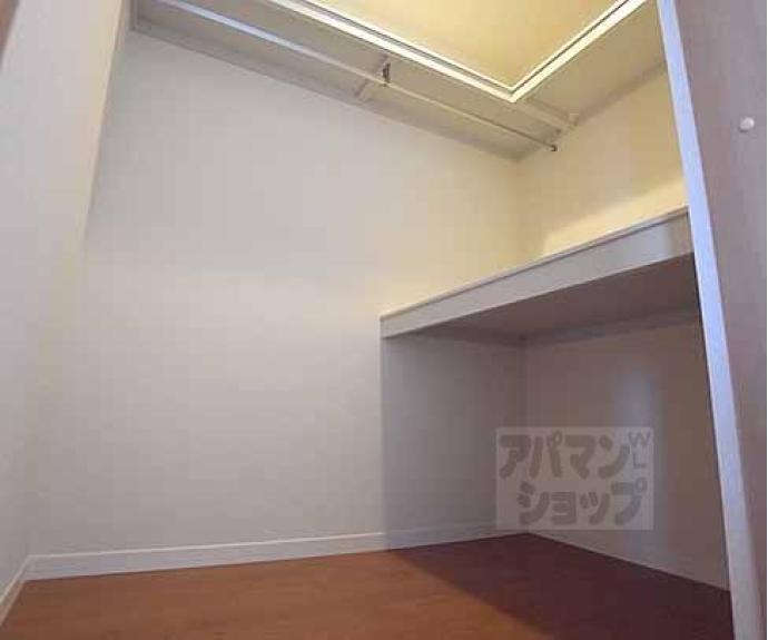 【シャーメゾン伏見桂川】間取