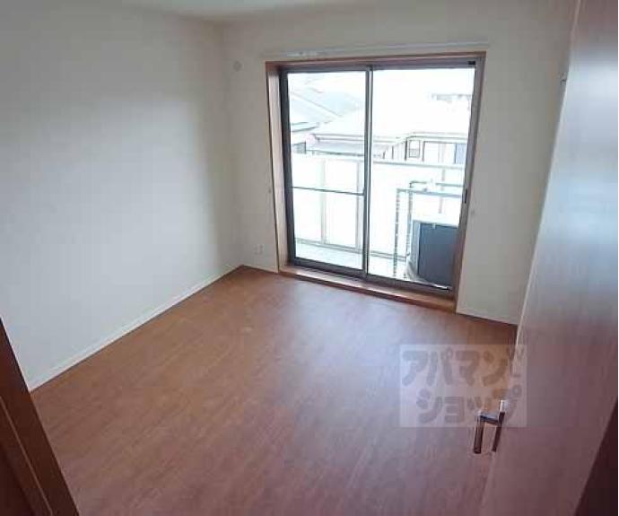 【シャーメゾン伏見桂川】間取