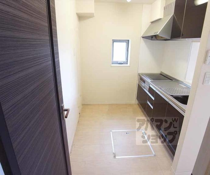 【シャーメゾン伏見桂川】間取