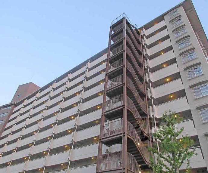 【向島ニュータウン 3街区 D棟】